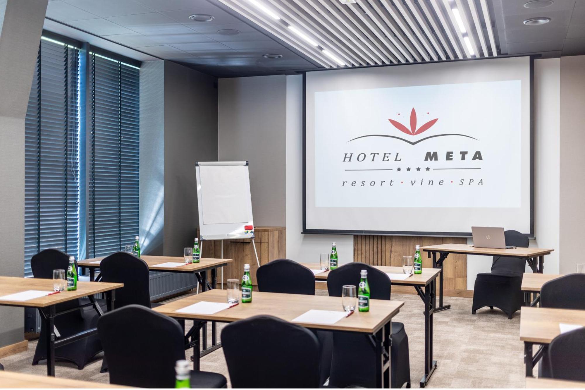 Hotel Meta Resort & Vine Spa Szczyrk Bagian luar foto