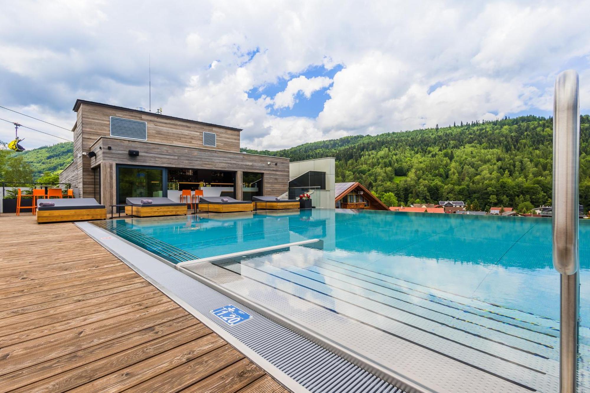 Hotel Meta Resort & Vine Spa Szczyrk Bagian luar foto